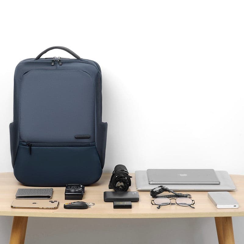 תיק גב The Futuristic Signature 25L למחשב 16 אינץ' עם יציאת USB מבית כאמל מאונטיין – תמונה 7