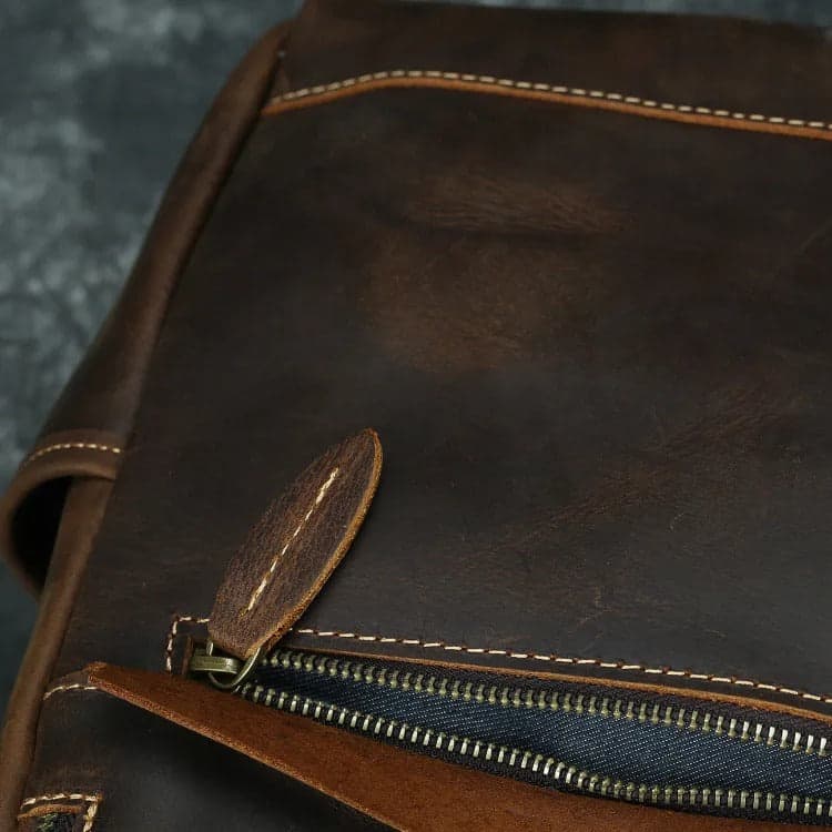 תיק גב JourneyLite Prestige למחשב 15-16 אינץ' מעור Crazy Horse מבית כאמל מאונטיין – תמונה 3
