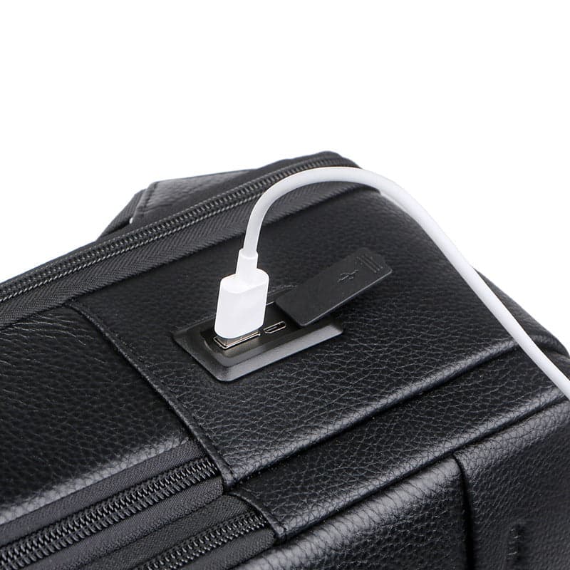 תיק גב RoamRush Max 20-35L עם יציאת USB מבית כאמל מאונטין – תמונה 3
